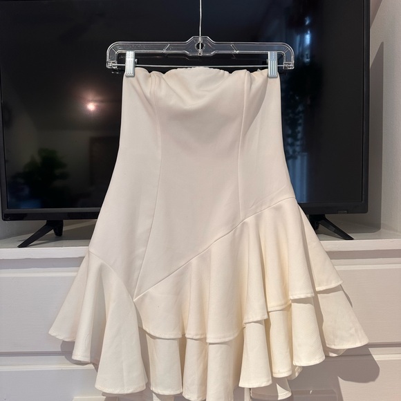 saints + secrets Dresses & Skirts - Strapless White Ruffle-Hem Mini Dress